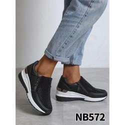 NB572 BLACK
